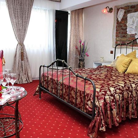 Best Deal City Break At Grand Pier Boutique Villa With One Day Free Welcome Breakfast Only For King Deluxe Rooms And Bookings For Minimum 4 Nights Βουκουρέστι Εξωτερικό φωτογραφία