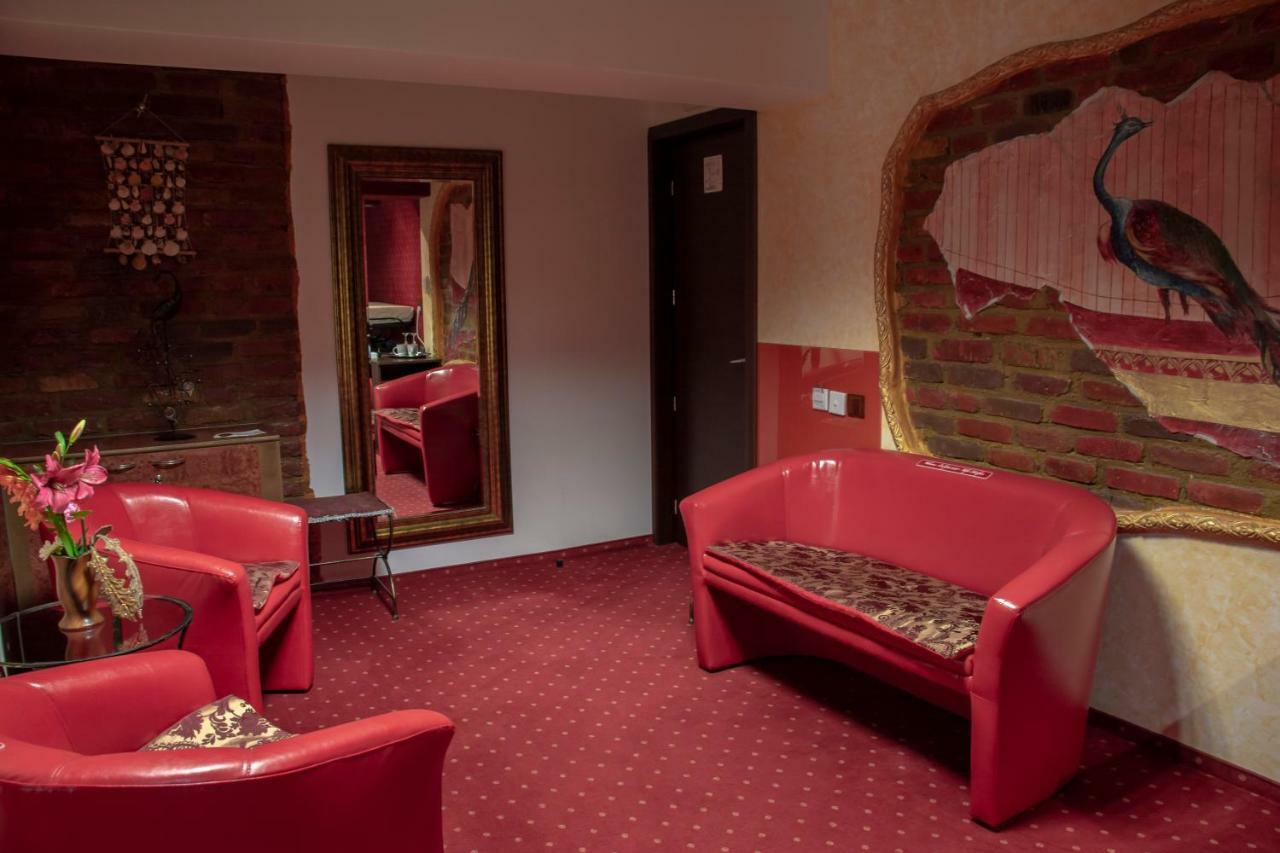 Best Deal City Break At Grand Pier Boutique Villa With One Day Free Welcome Breakfast Only For King Deluxe Rooms And Bookings For Minimum 4 Nights Βουκουρέστι Εξωτερικό φωτογραφία