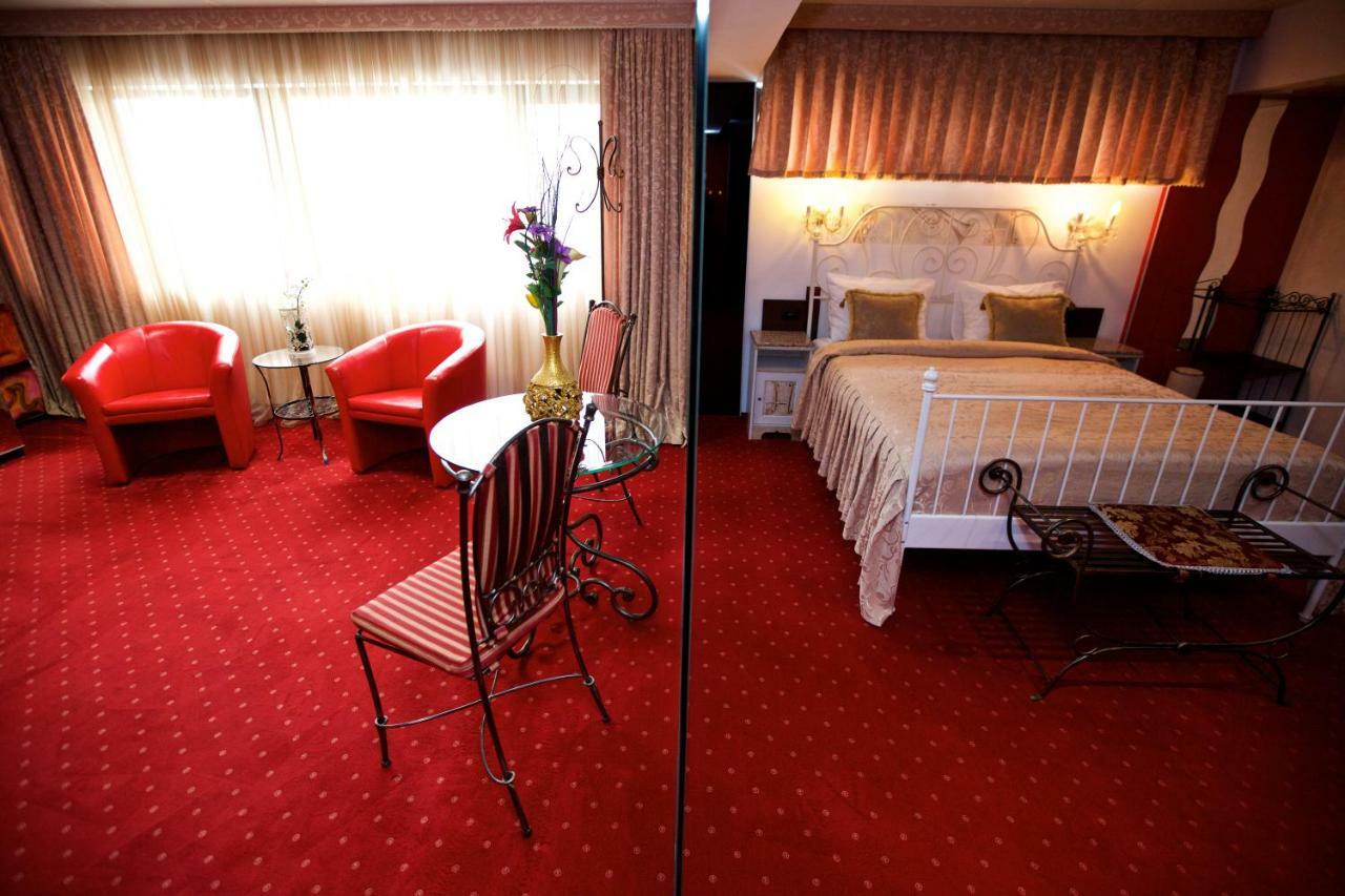 Best Deal City Break At Grand Pier Boutique Villa With One Day Free Welcome Breakfast Only For King Deluxe Rooms And Bookings For Minimum 4 Nights Βουκουρέστι Εξωτερικό φωτογραφία