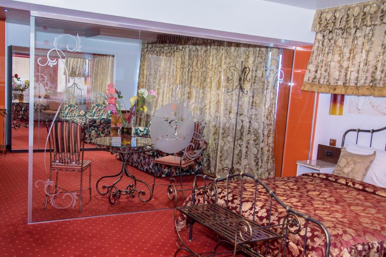 Best Deal City Break At Grand Pier Boutique Villa With One Day Free Welcome Breakfast Only For King Deluxe Rooms And Bookings For Minimum 4 Nights Βουκουρέστι Εξωτερικό φωτογραφία